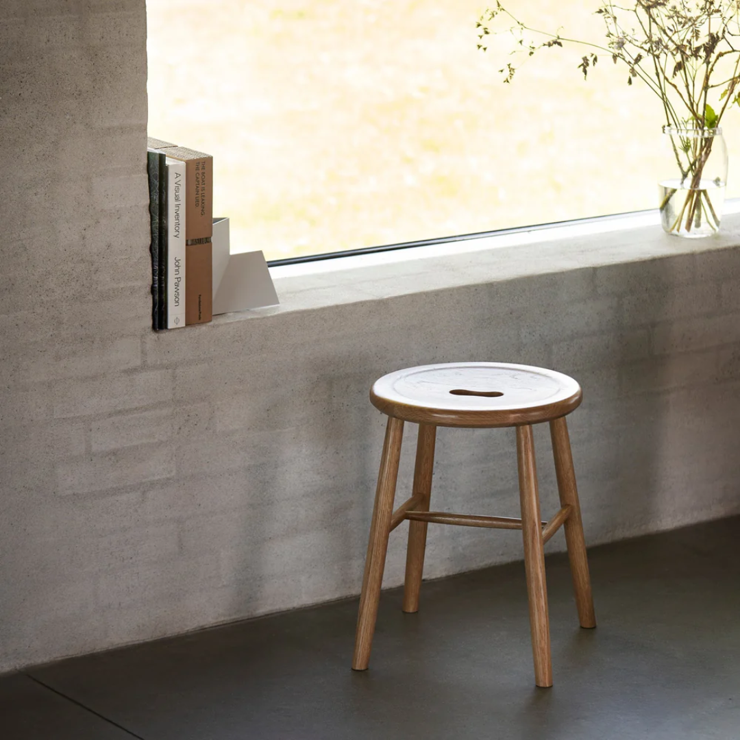 J27 Stool